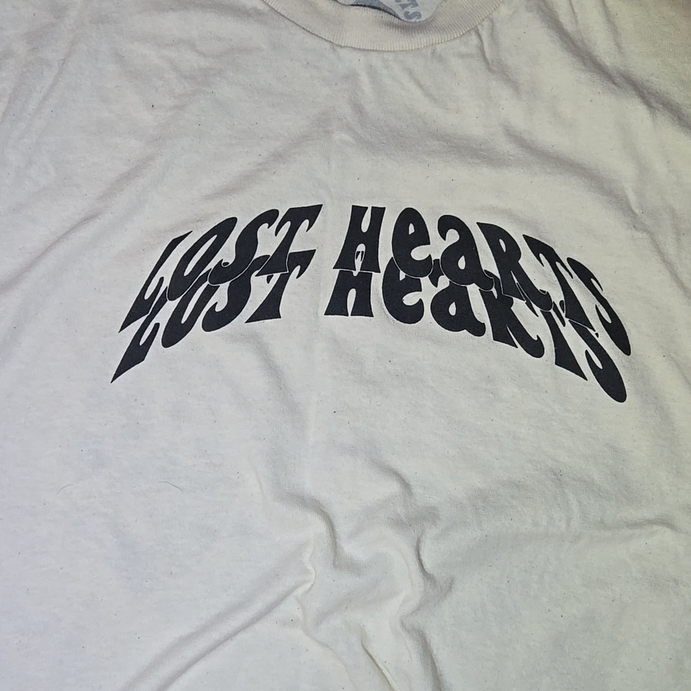 Lost Hearts - Picture 2 of 4